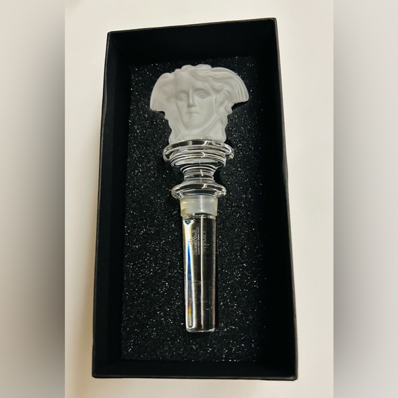 New in Box Versace Rosenthal Crystal Bottle Stopper Medusa Head on both sides - Picture 14 of 16